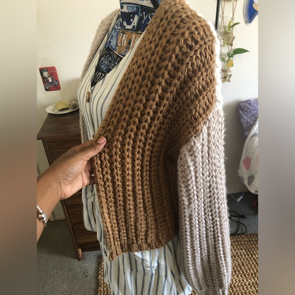 Adorable Neutral Color Block Knit Cardigan - Picture 9 of 11